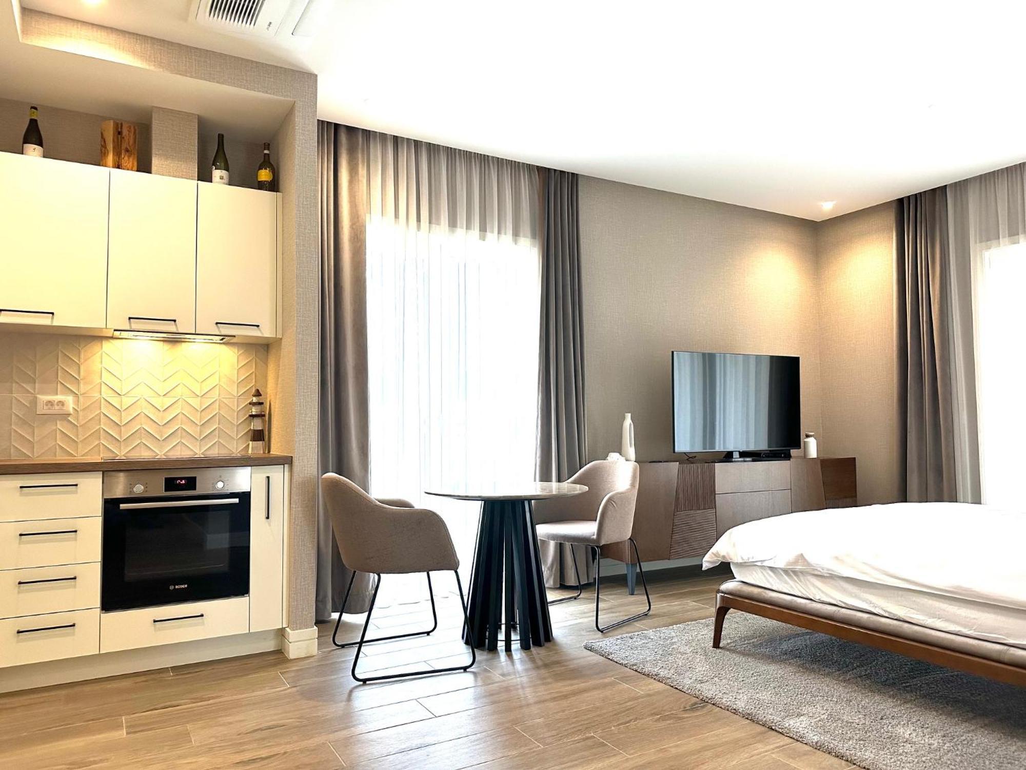 Lustica Bay Garden Apartment,