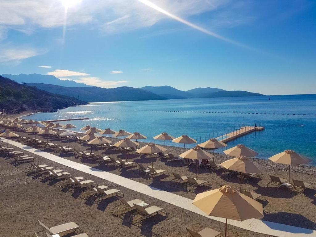 Апартаменти Lustica Bay Garden Apartment, Тиват